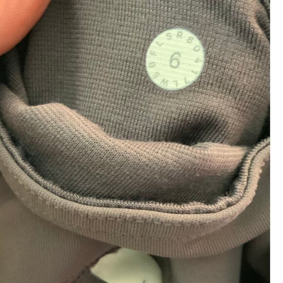 Lululemon‎ Awakening Tight *Taryn Toomey Collection 25" Magnum size 6 - Picture 10 of 10